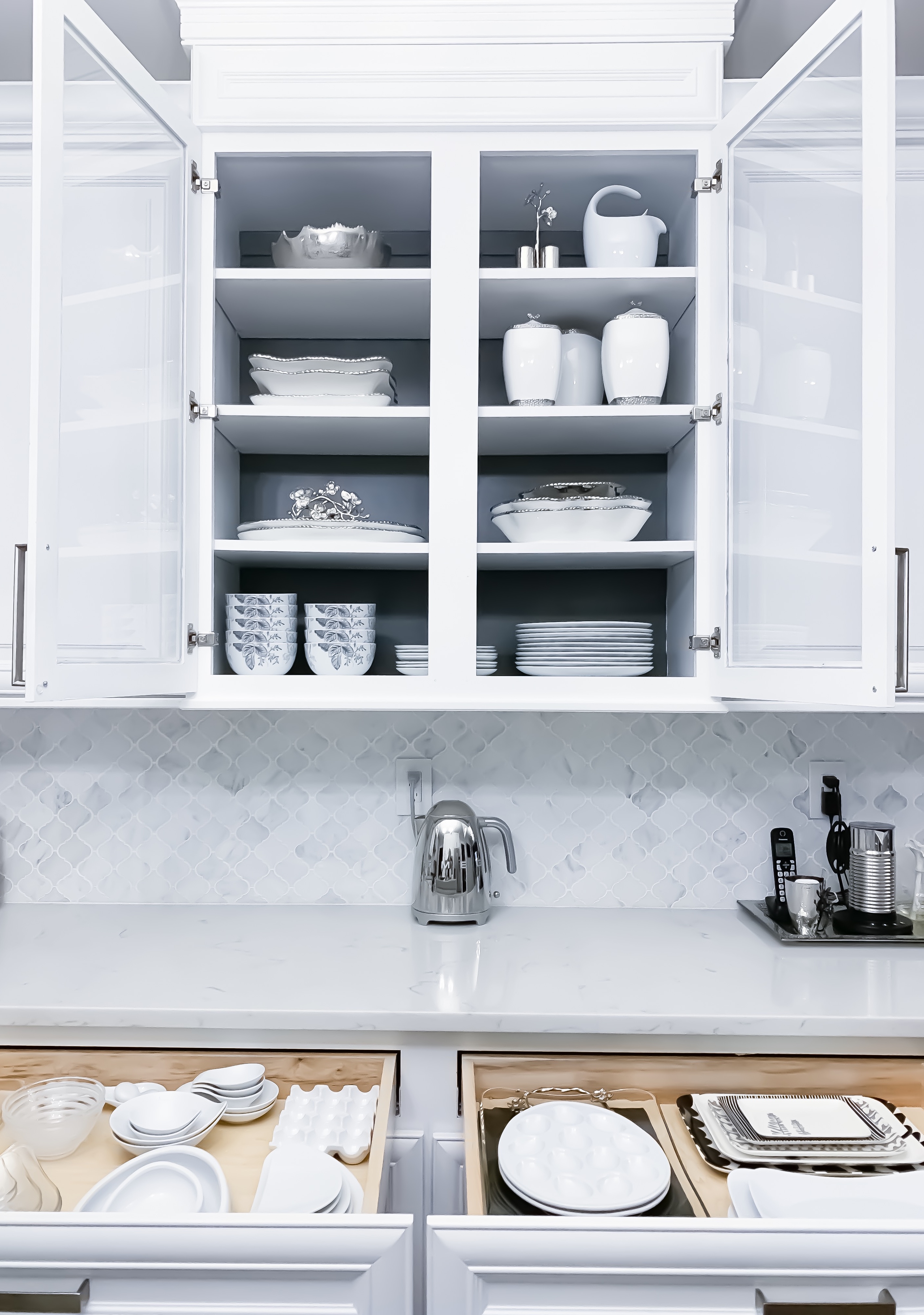 How to Organize Countertop Clutter